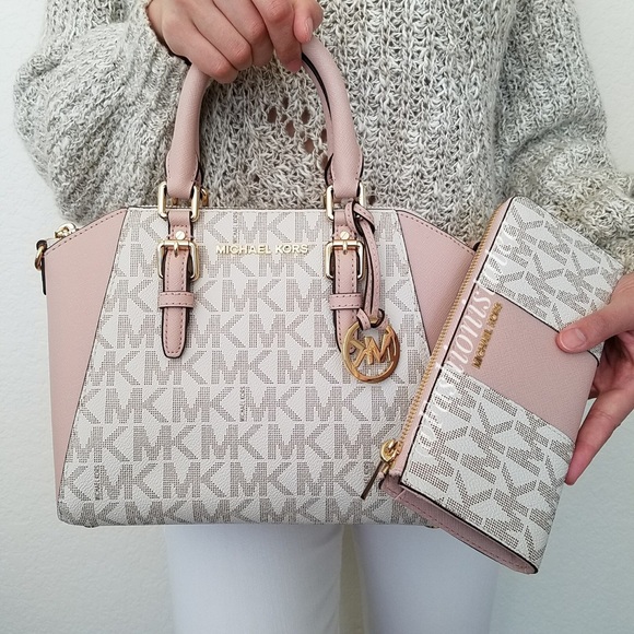 Michael Kors Handbags - NWT MICHAEL KORS CIARA VANILLA BALLET SET SATCHEL